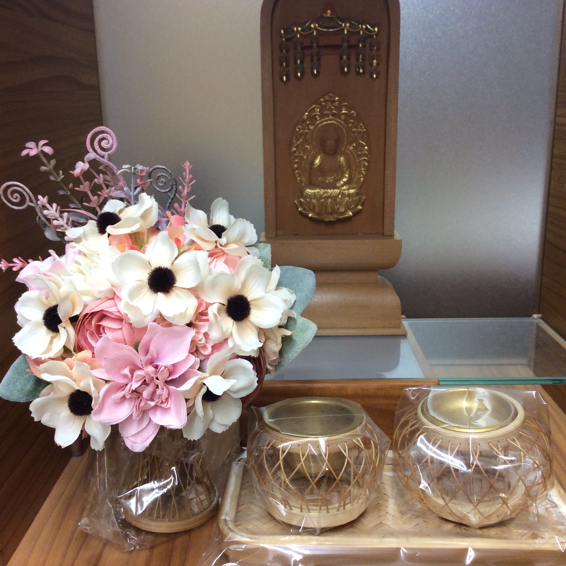 仏花 真珠の涙 由 仏花 造花 お供え お盆 お彼岸 納骨堂 Iichi ハンドメイド クラフト作品 手仕事品の通販