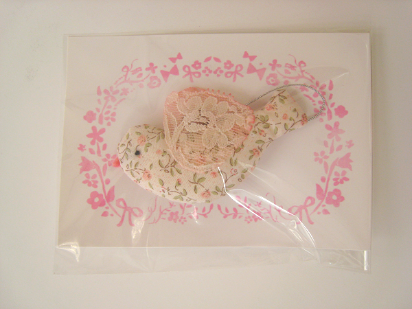 可愛いピンクの花柄小鳥チャーム Iichi ハンドメイド クラフト作品 手仕事品の通販