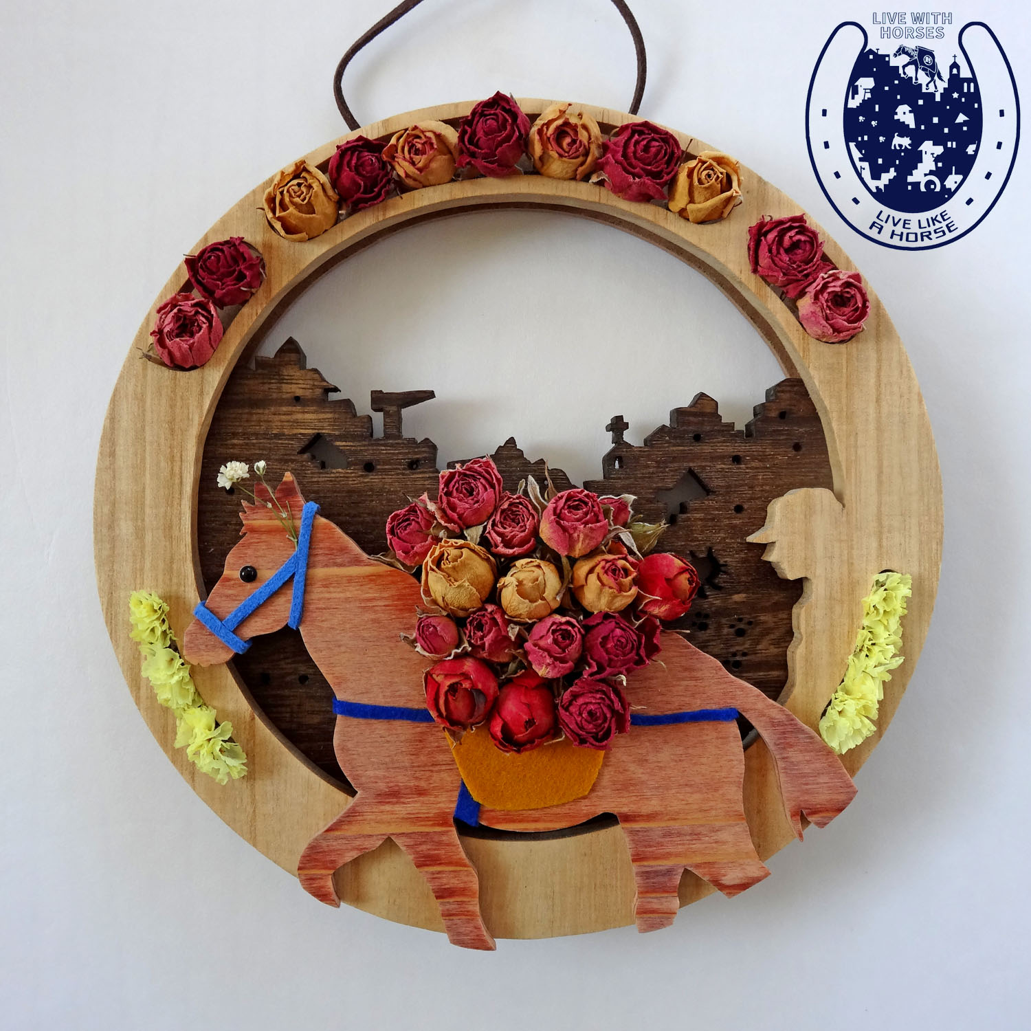 木製リース 花売り馬 ドライフラワー ローズ 馬 ハンドクラフト Iichi ハンドメイド クラフト作品 手仕事品の通販
