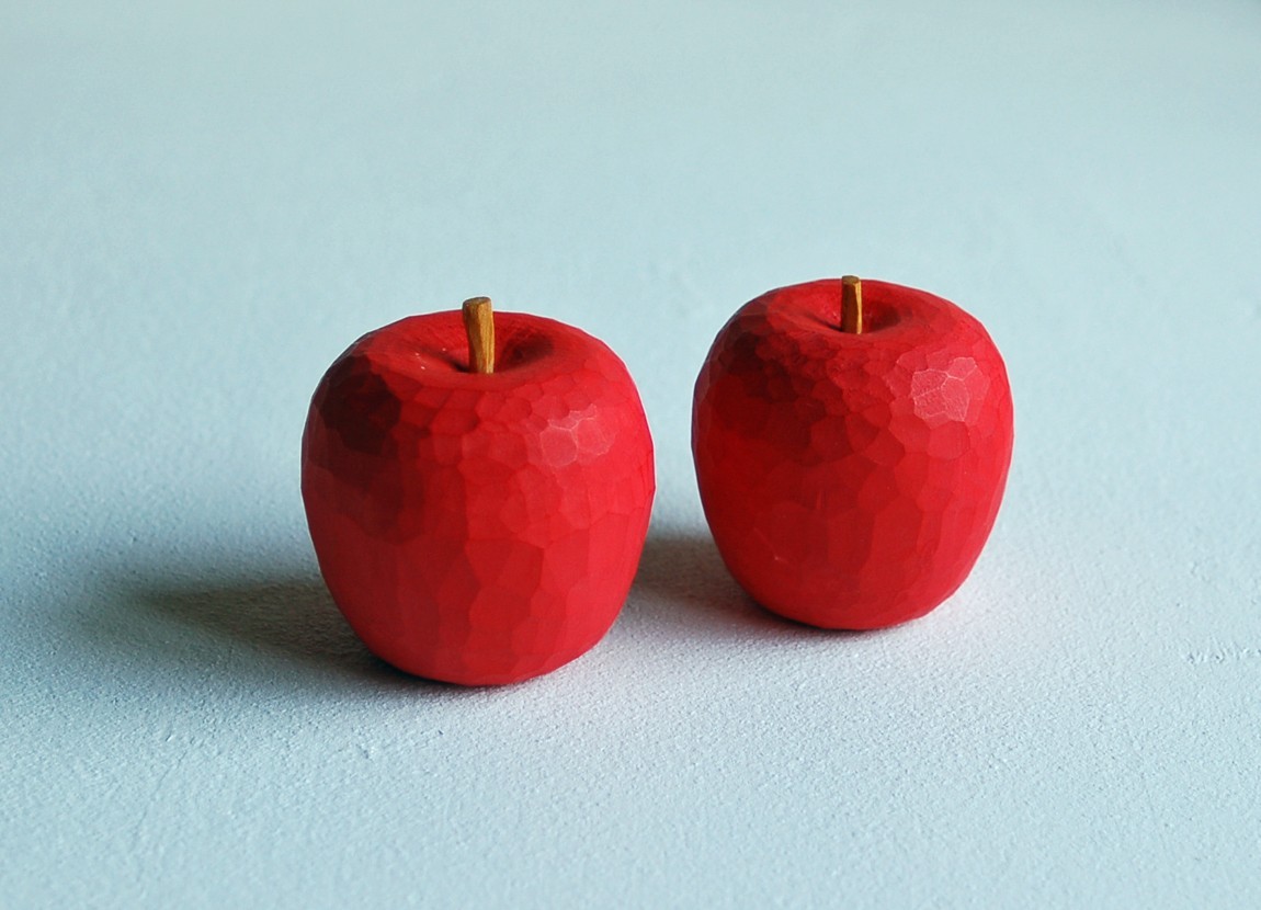 木彫りのりんご Iichi ハンドメイド クラフト作品 手仕事品の通販