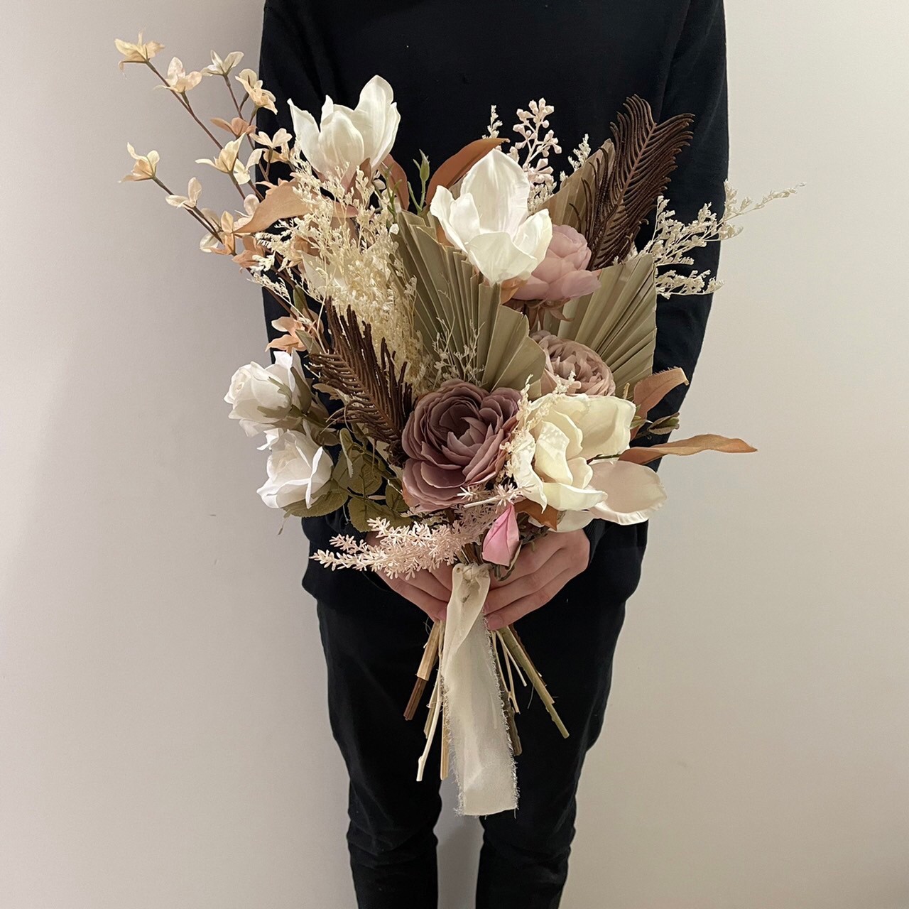 Dry Bouquet アートフラワー ドライフラワー ブーケ バラ 木蓮 白小花 Iichi ハンドメイド クラフト作品 手仕事品の通販