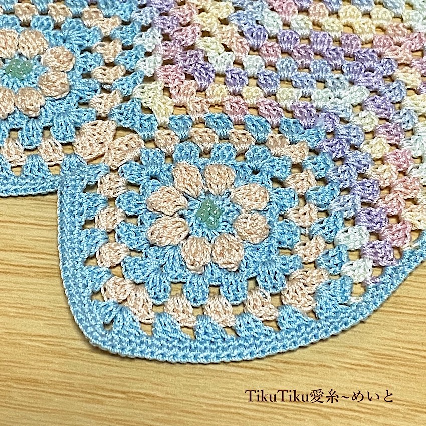グラニースクエア花モチーフのジグザグドイリー ライトブルー Iichi ハンドメイド クラフト作品 手仕事品の通販 グラニースクエア花モチーフのジグザグドイリー ライトブルー Iichi ハンドメイド クラフト作品 手仕事品の通販