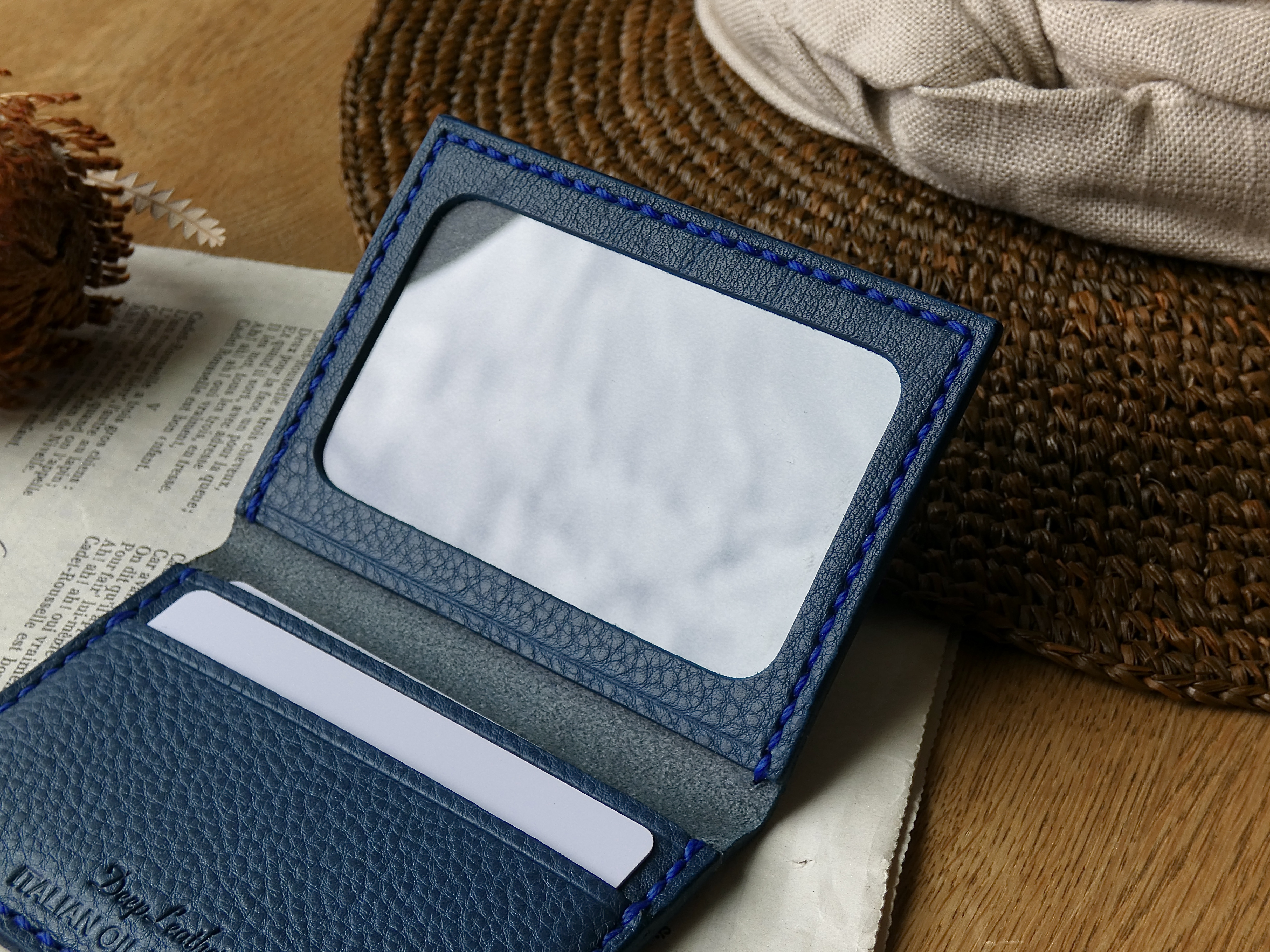 イタリア革の免許証ケース 身分証ケース 青 Iichi ハンドメイド クラフト作品 手仕事品の通販