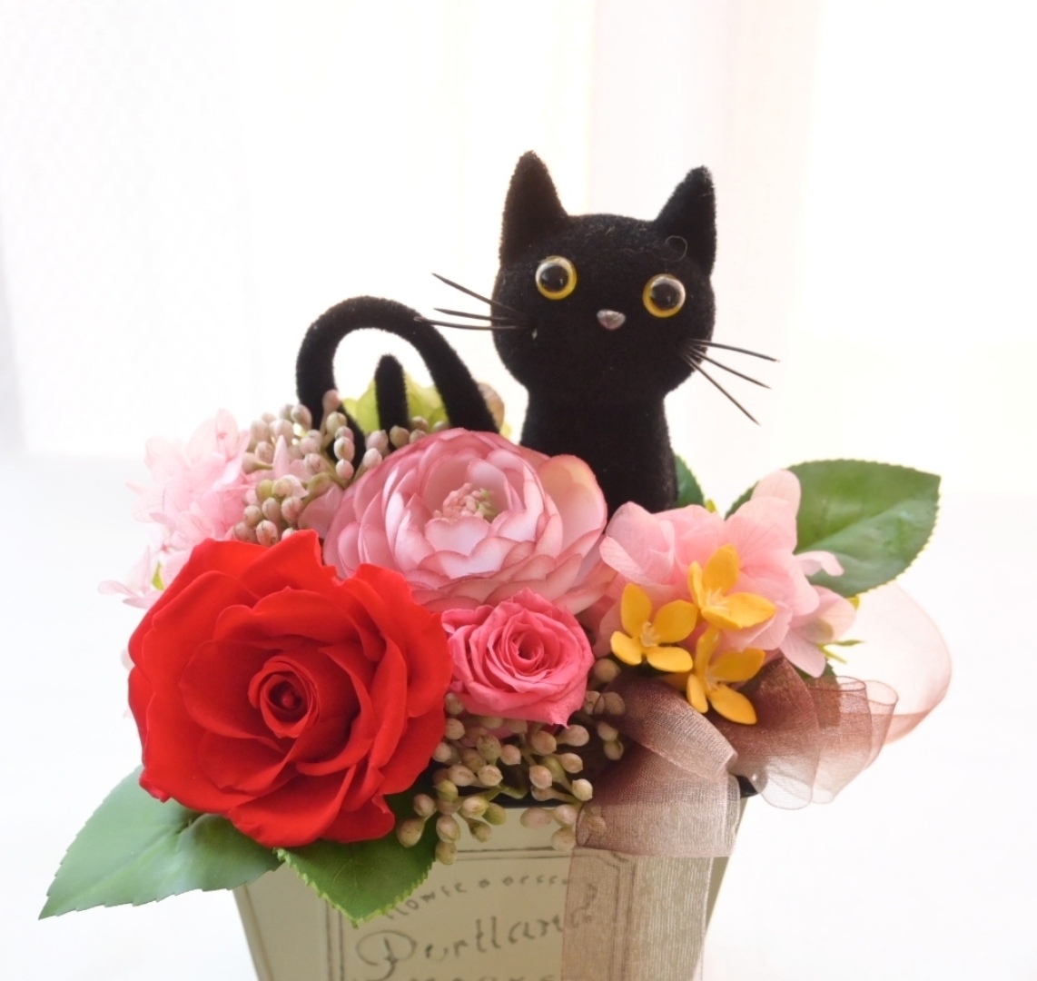 花と猫 No 4 レッド系 プリザーブドフラワー 誕生日 母の日 猫 置物 花 お供え 猫好き プレゼント Iichi ハンドメイド クラフト作品 手仕事品の通販