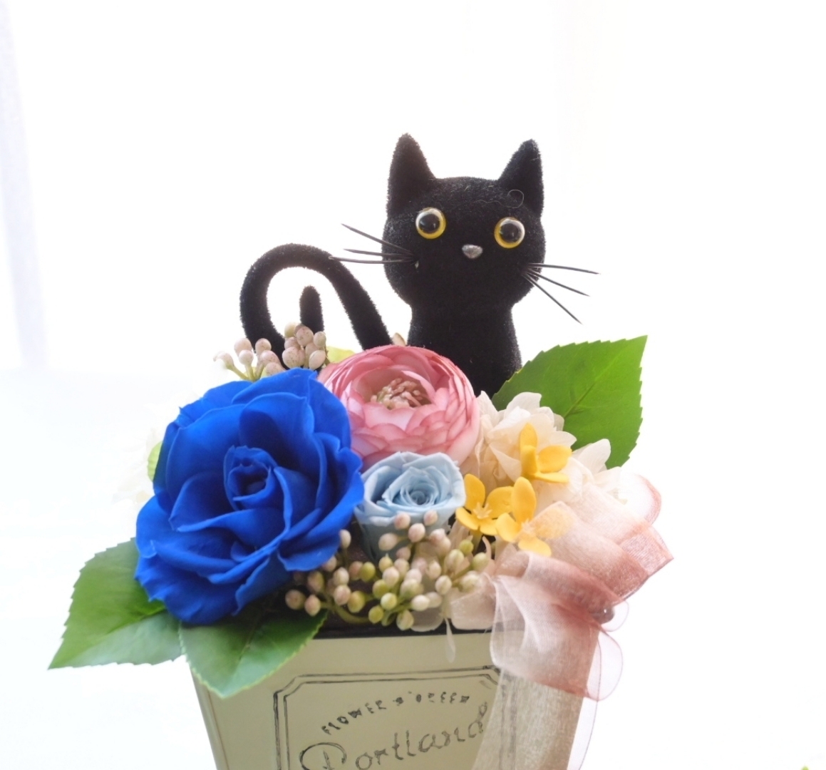 花と猫 No 4 ブルー系 プリザーブドフラワー 誕生日 母の日 猫 置物 花 お供え 猫好き プレゼント Iichi ハンドメイド クラフト作品 手仕事品の通販