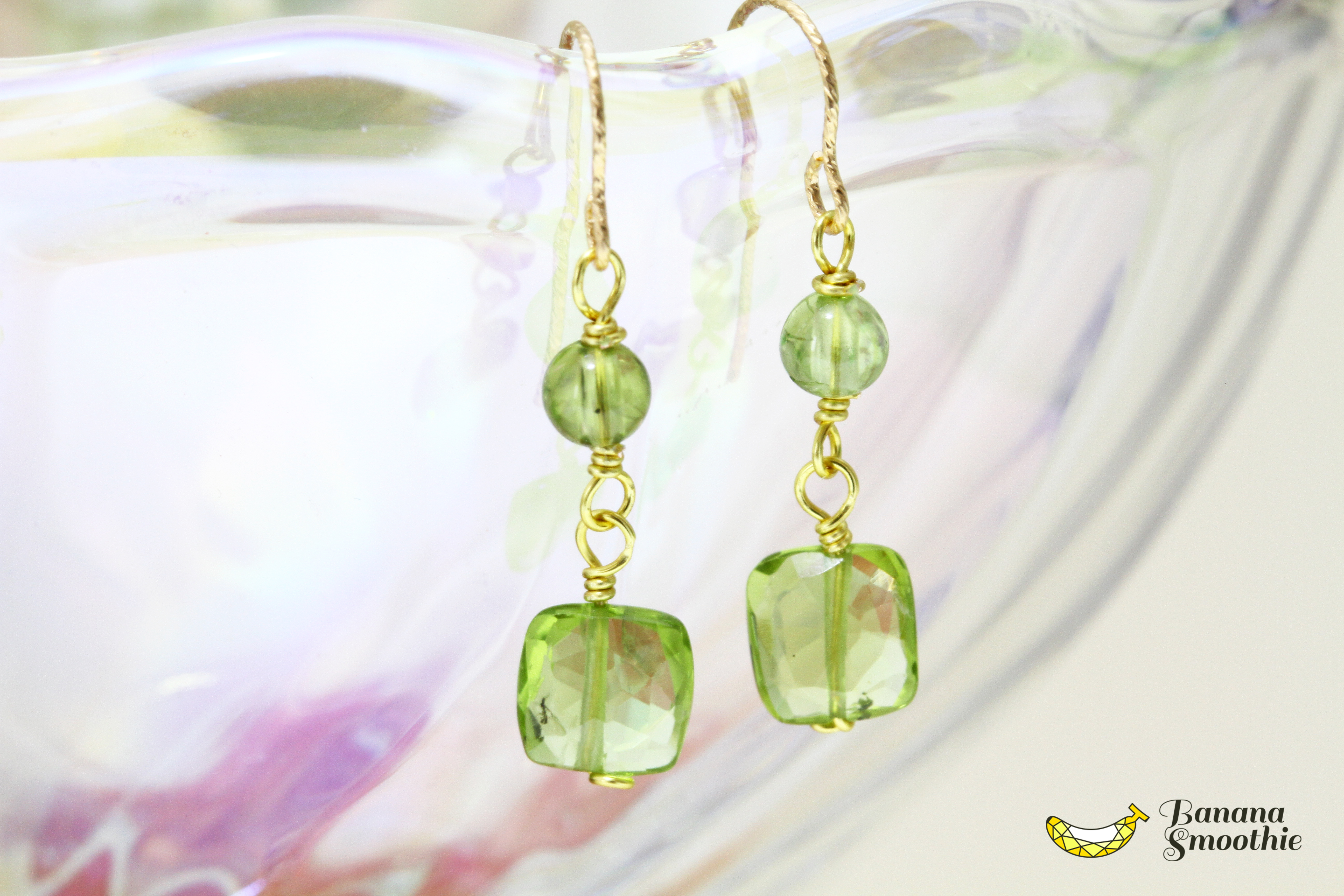 草原の輝き ８月誕生石 ペリドット スクエア ラウンド 組み合わせ 14kgfピアス Iichi ハンドメイド クラフト作品 手仕事品の通販