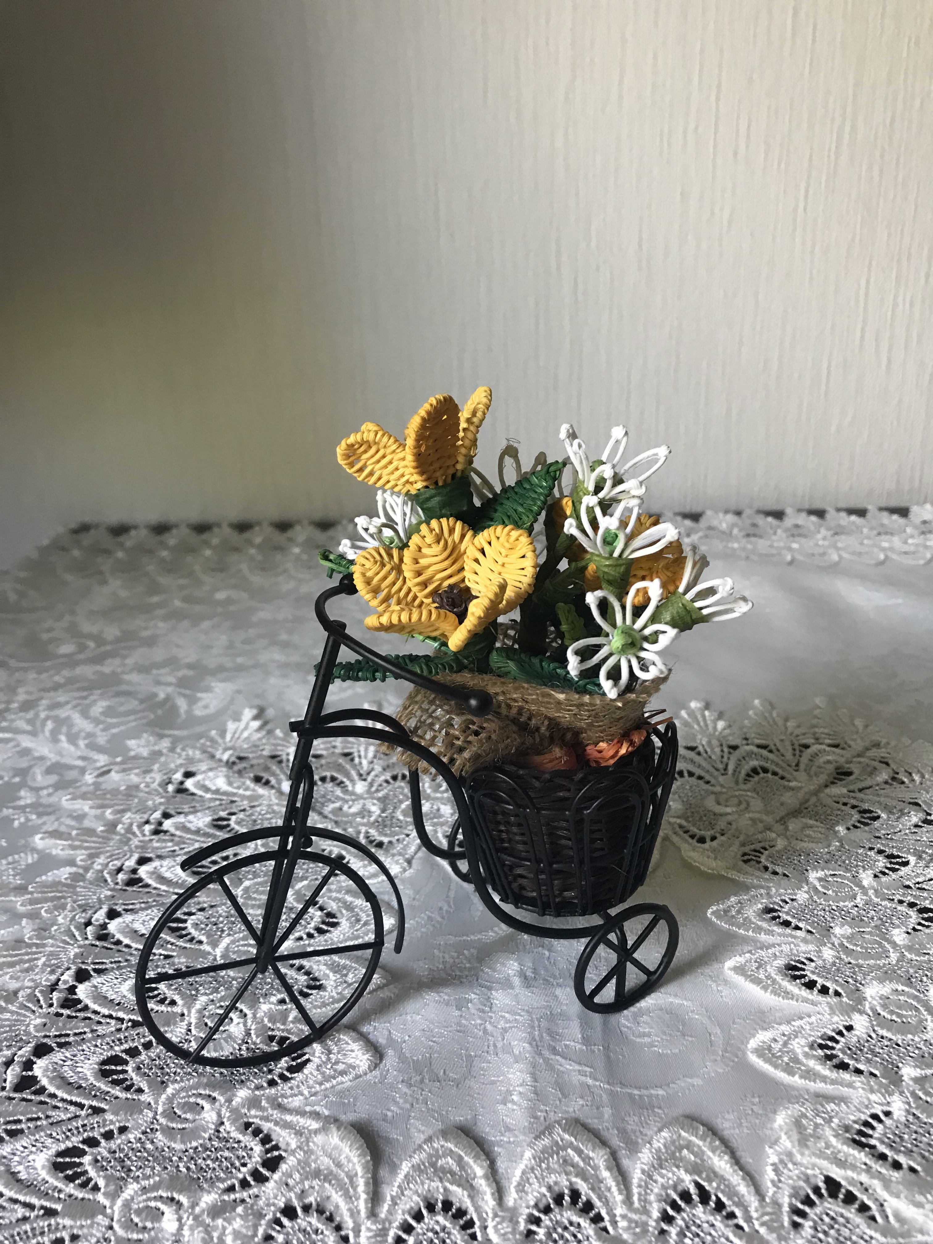 小さな自転車の籐の花 黄色の小花 Iichi ハンドメイド クラフト作品 手仕事品の通販