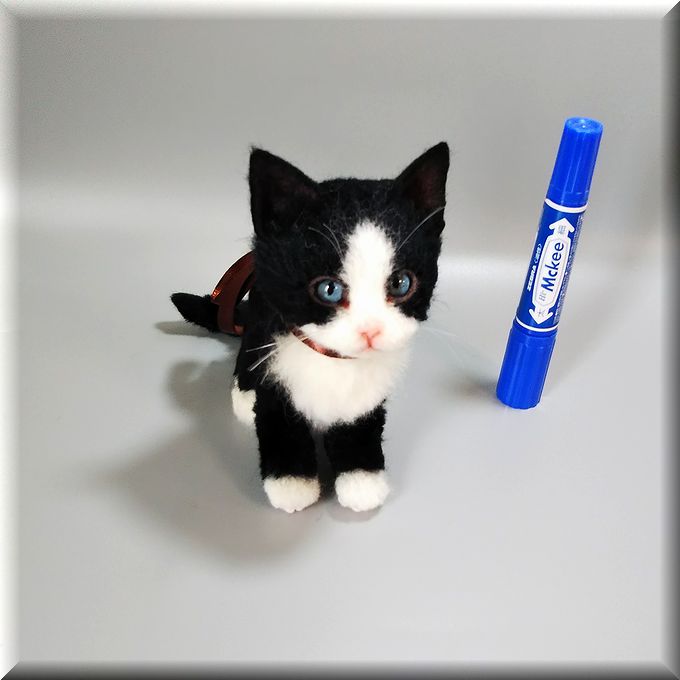 羊毛フェルト 猫 ハチワレ猫ちゃん はちわれ ねこ ネコ 猫フィギュア Iichi ハンドメイド クラフト作品 手仕事品の通販