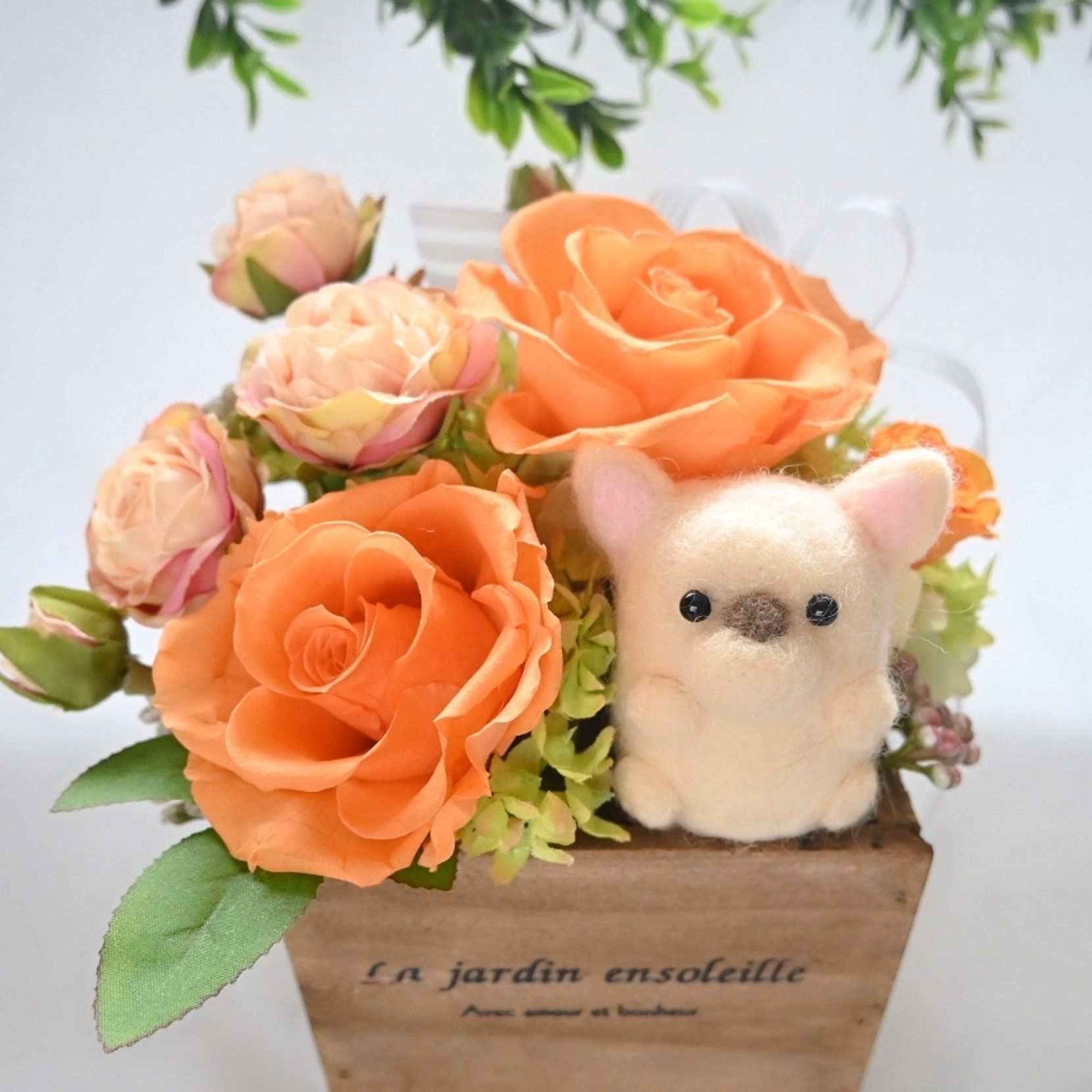 犬種選べる 花と犬 オレンジ 羊毛フェルト プリザーブドフラワー 犬 フラワーアレンジメント Iichi ハンドメイド クラフト作品 手仕事品の通販