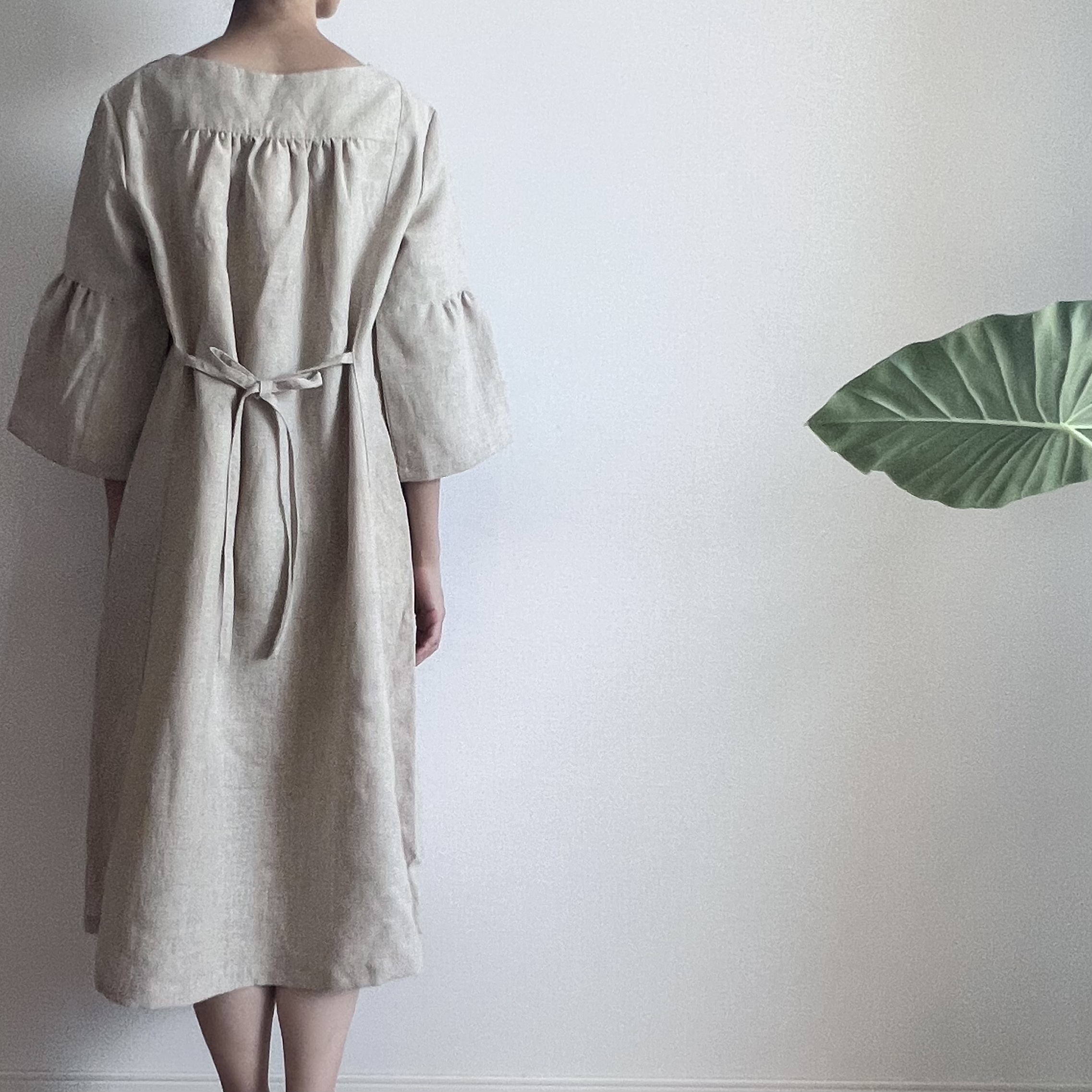 リネンワンピース ベージュ Iichi ハンドメイド クラフト作品 手仕事品の通販