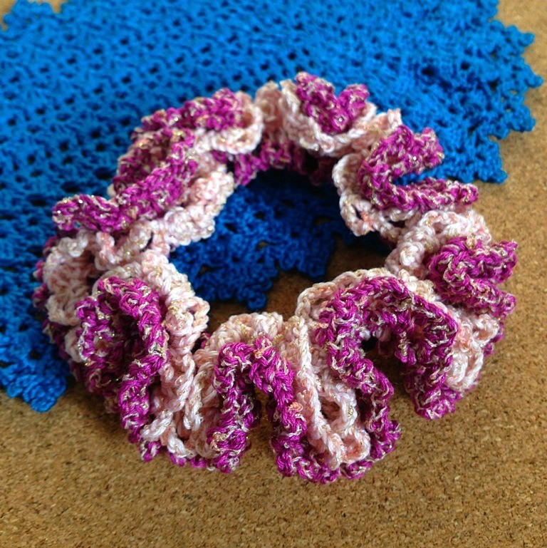 かぎ針編みのシュシュ その7 Iichi ハンドメイド クラフト作品 手仕事品の通販