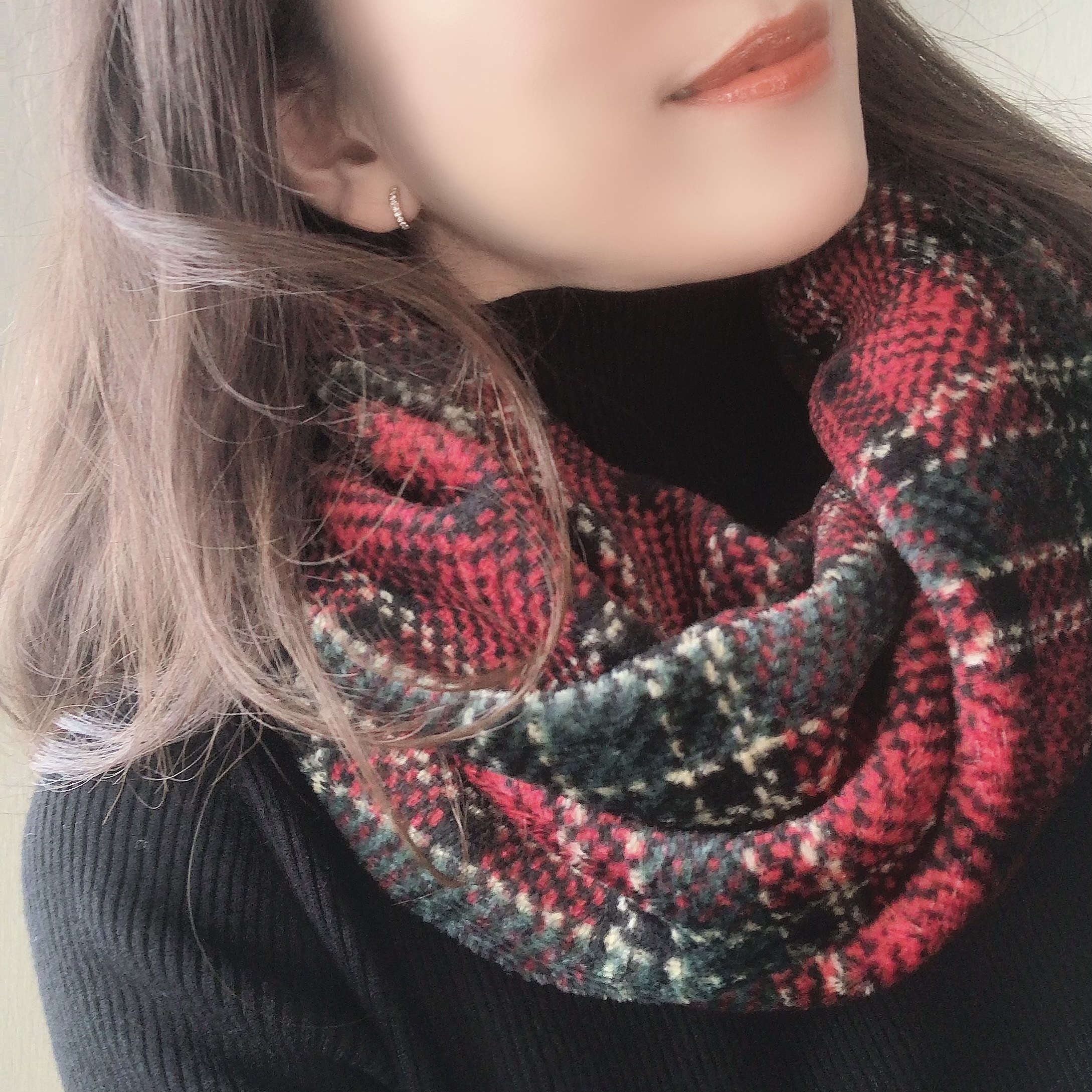 ふんわり軽くてあったかい 赤系タータンチェック のほっこりしなやかマイクロ ファースヌード ペアやお揃い メンズギフトにも Iichi ハンドメイド クラフト作品 手仕事品の通販
