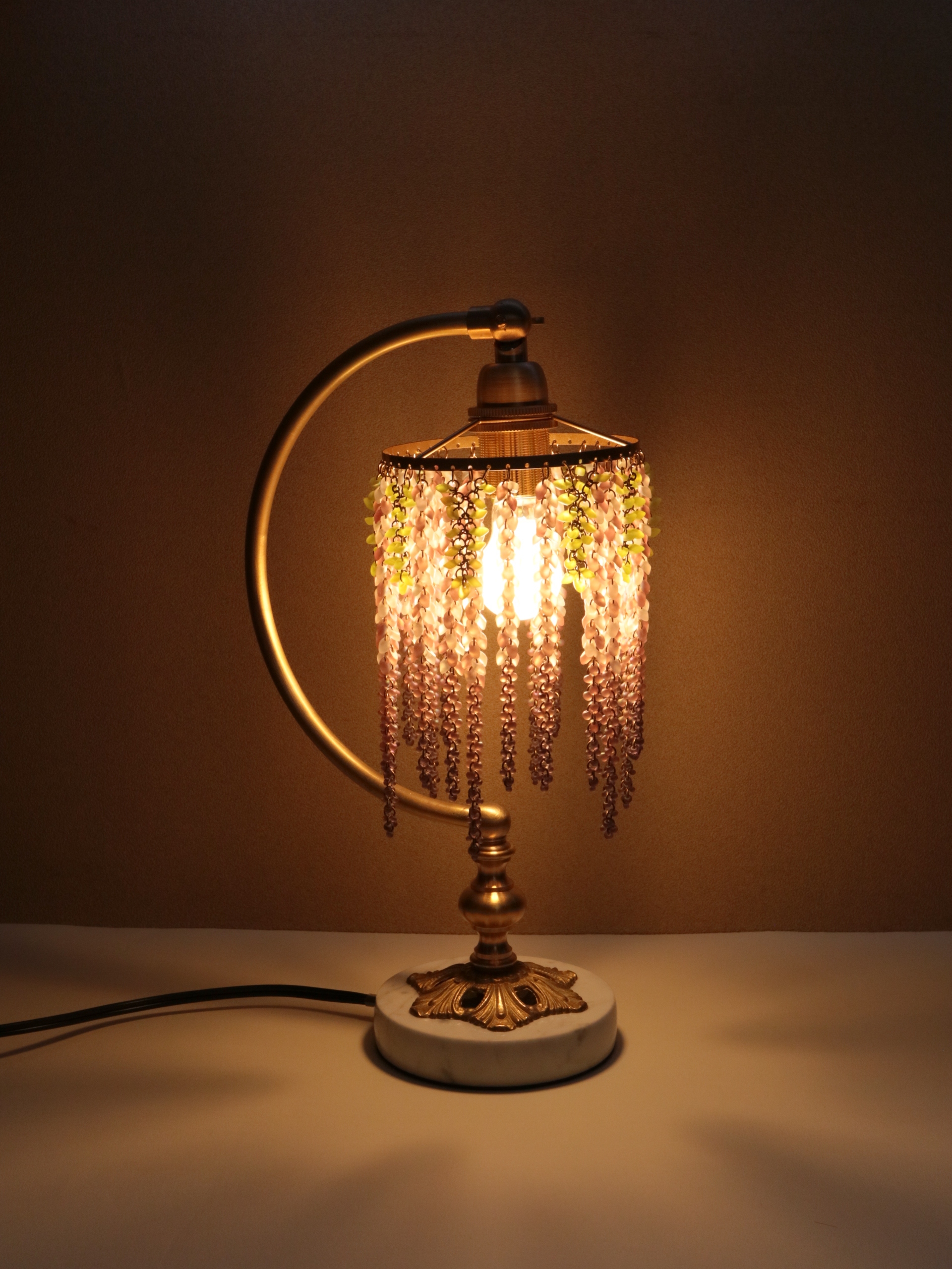 藤の花のランプ Iichi ハンドメイド クラフト作品 手仕事品の通販