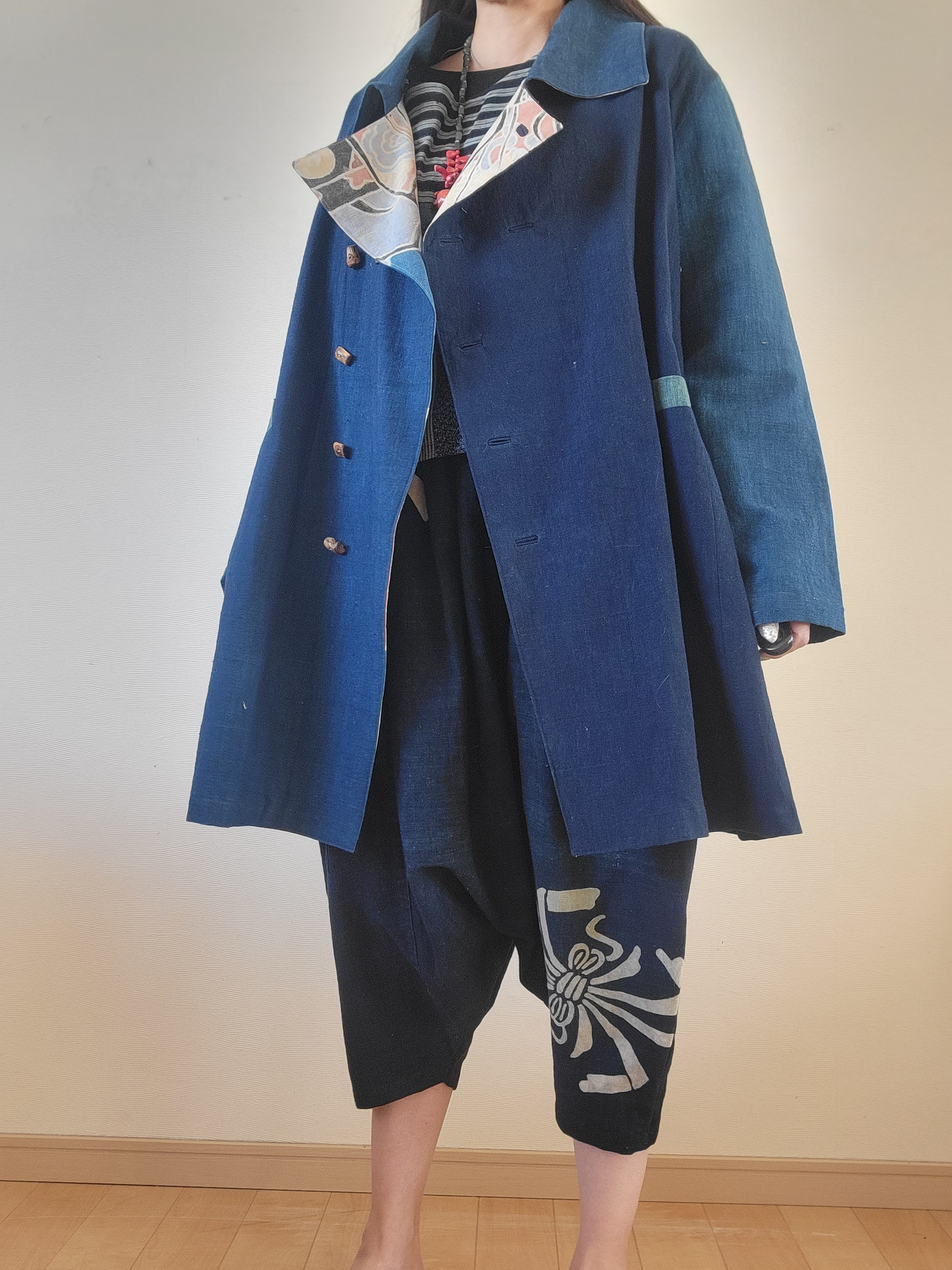 着物リメイク 古布 手作り やや地厚 藍の濃淡にのぼり旗 コート