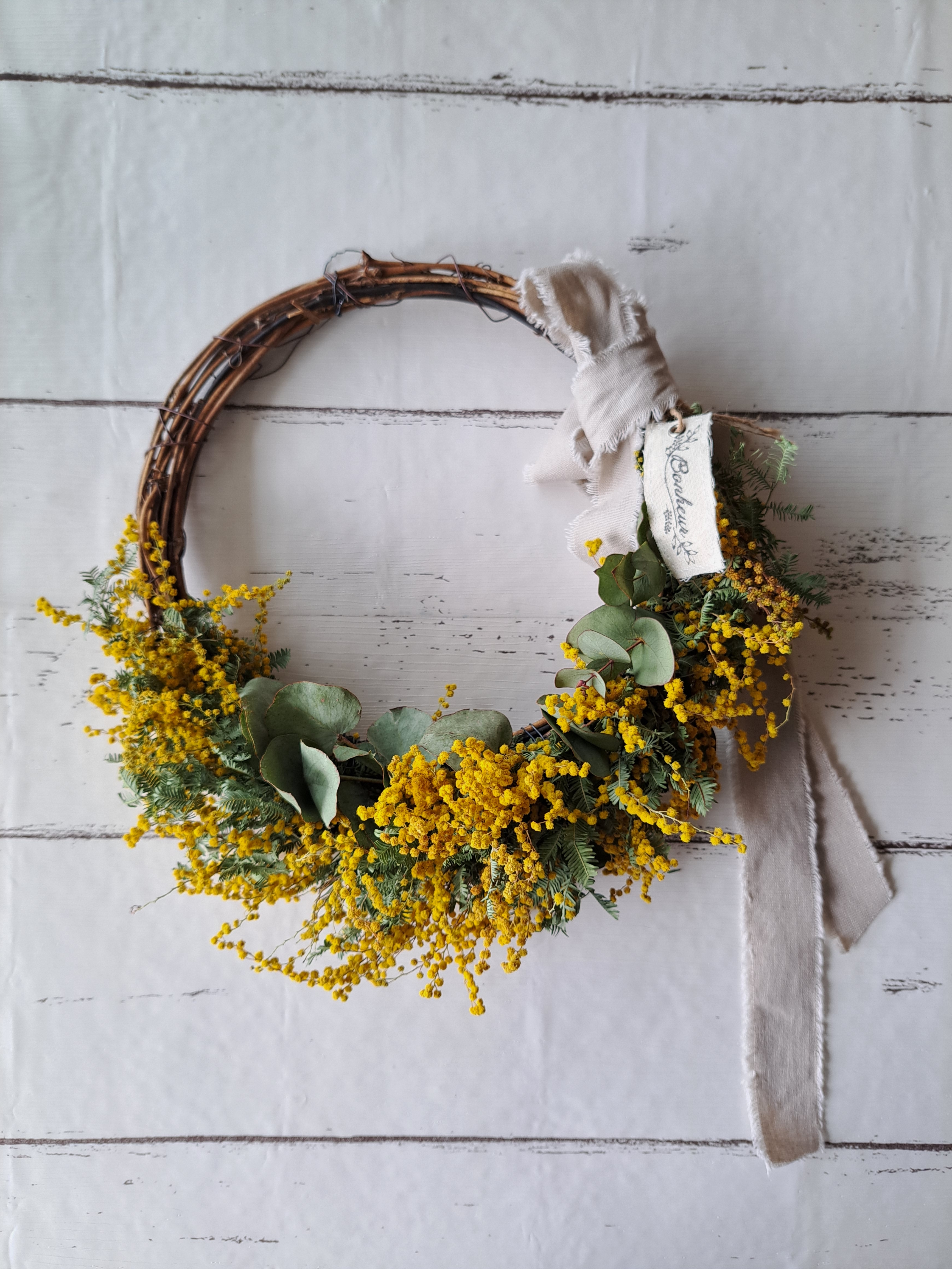 ミモザどユーカリのミニリース ① ミモザとユーカリのリースブーケ