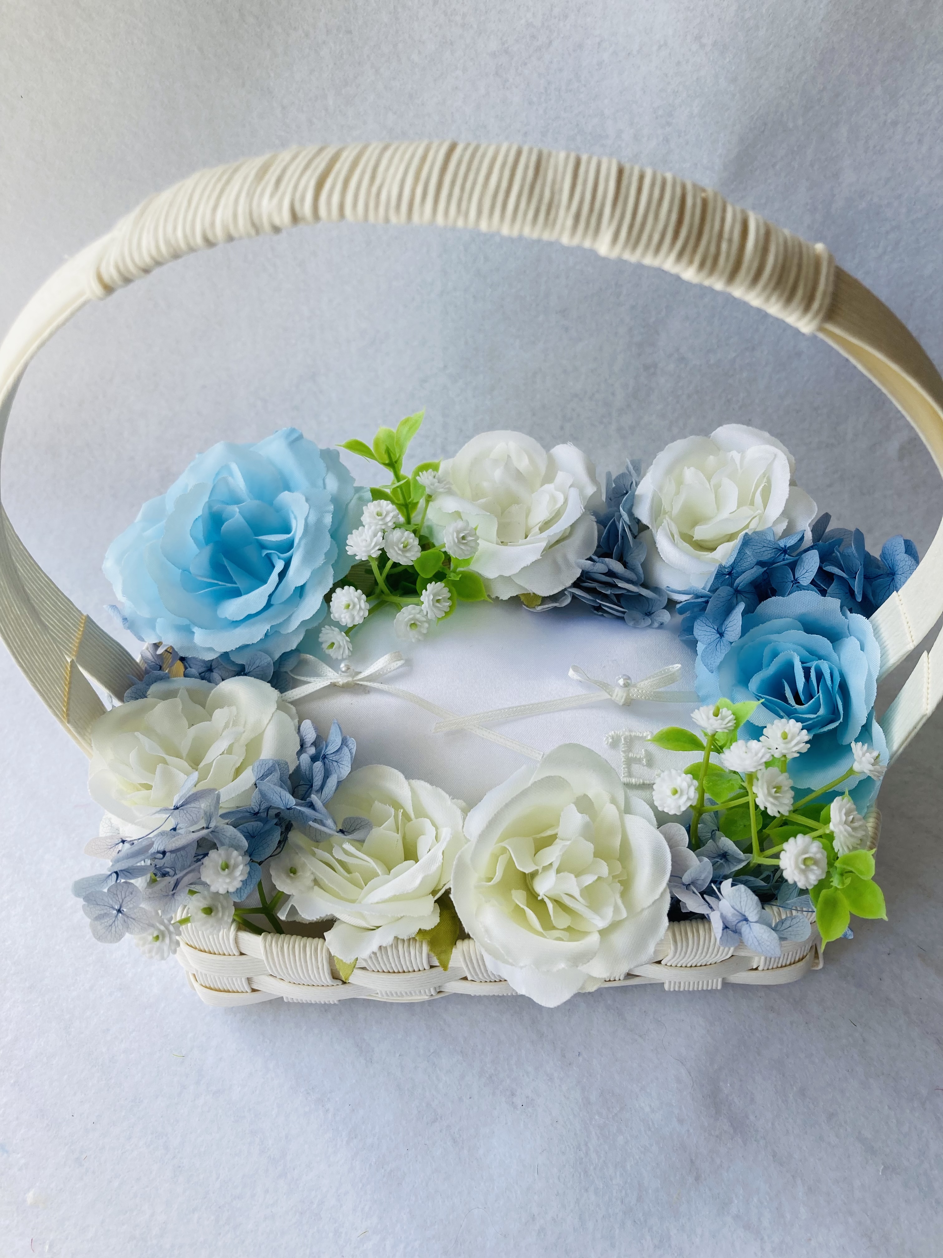 イニシャル無料!! サムシングブルーのリングピロー かご iichi ハンドメイド・クラフト作品・手仕事品の通販