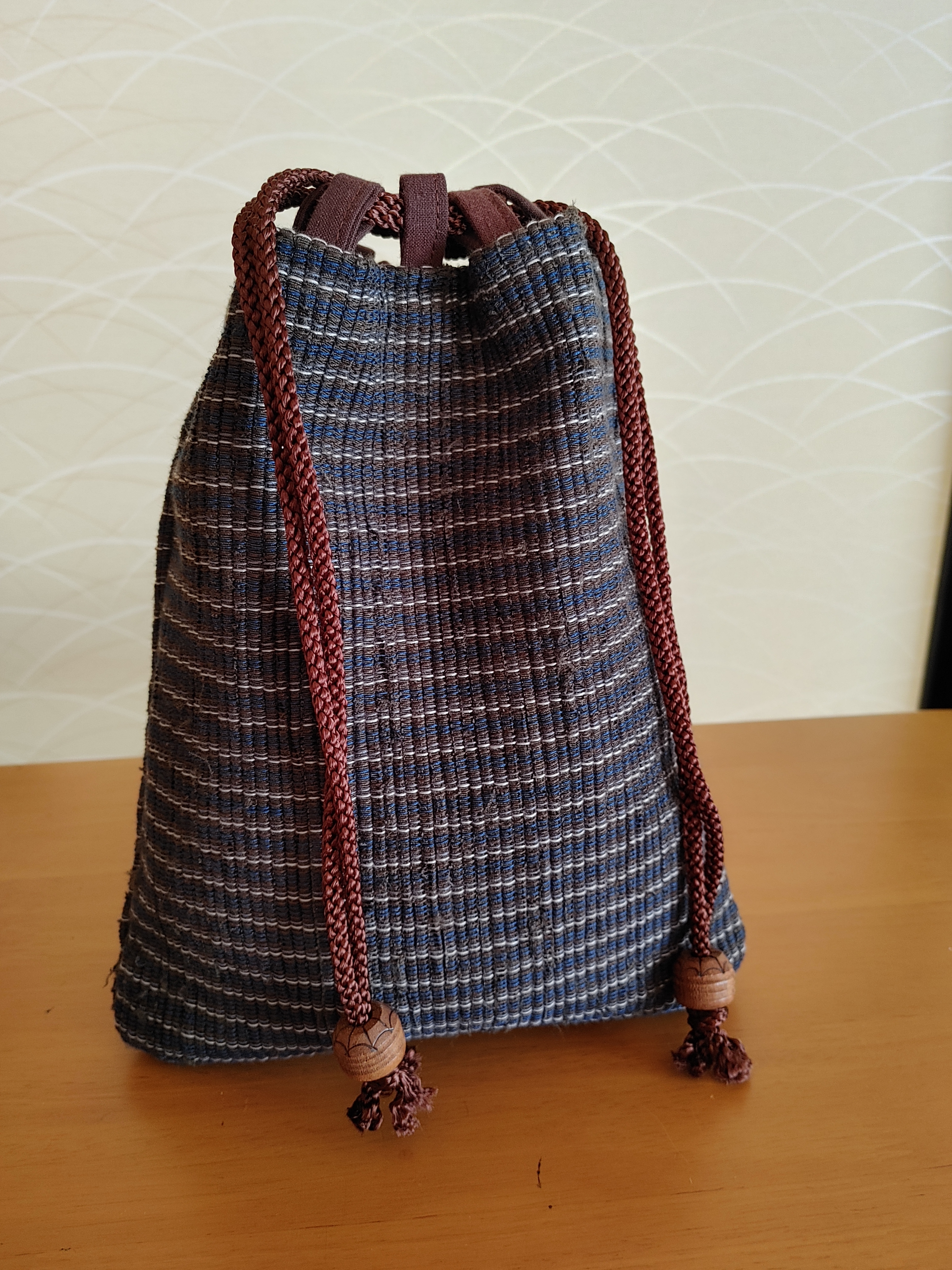 独特の上品裂き織りの信玄袋(チャーム付き) 小物 | tenisperu.com.pe