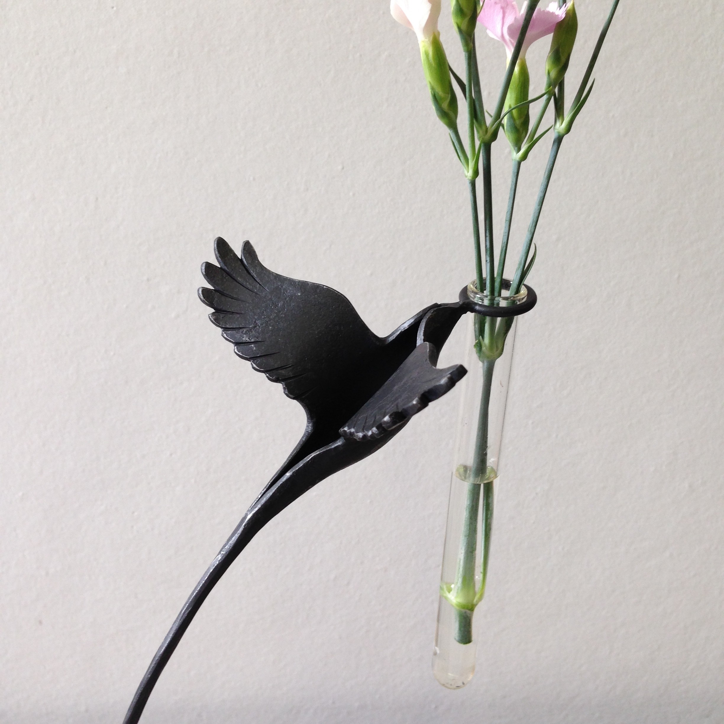 N様オーダー品 花をつむ小鳥の一輪挿し Iichi ハンドメイド クラフト作品 手仕事品の通販