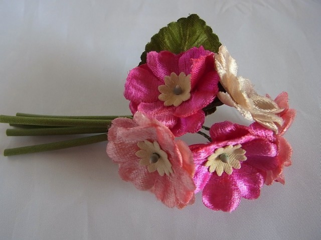 プリムラの花束コサージュ ピンク系 Iichi ハンドメイド クラフト作品 手仕事品の通販