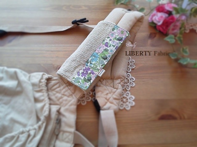 抱っこ紐収納カバー よだれカバー Iichi ハンドメイド クラフト作品 手仕事品の通販