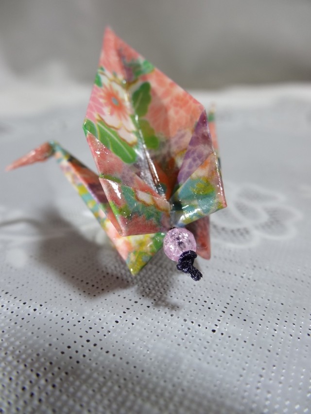 折り紙☆くす玉と折り鶴のミニストラップ２つセット