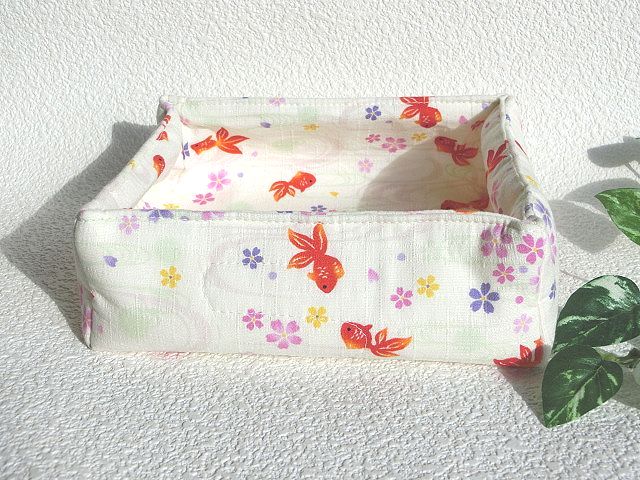 ふわふわ小物入れ 布製金魚鉢 ｃｄ ｄｖｄ ペットシーツの整理に Iichi ハンドメイド クラフト作品 手仕事品の通販