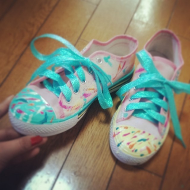 マニキュアート 春の音スニーカー Iichi ハンドメイド クラフト作品 手仕事品の通販