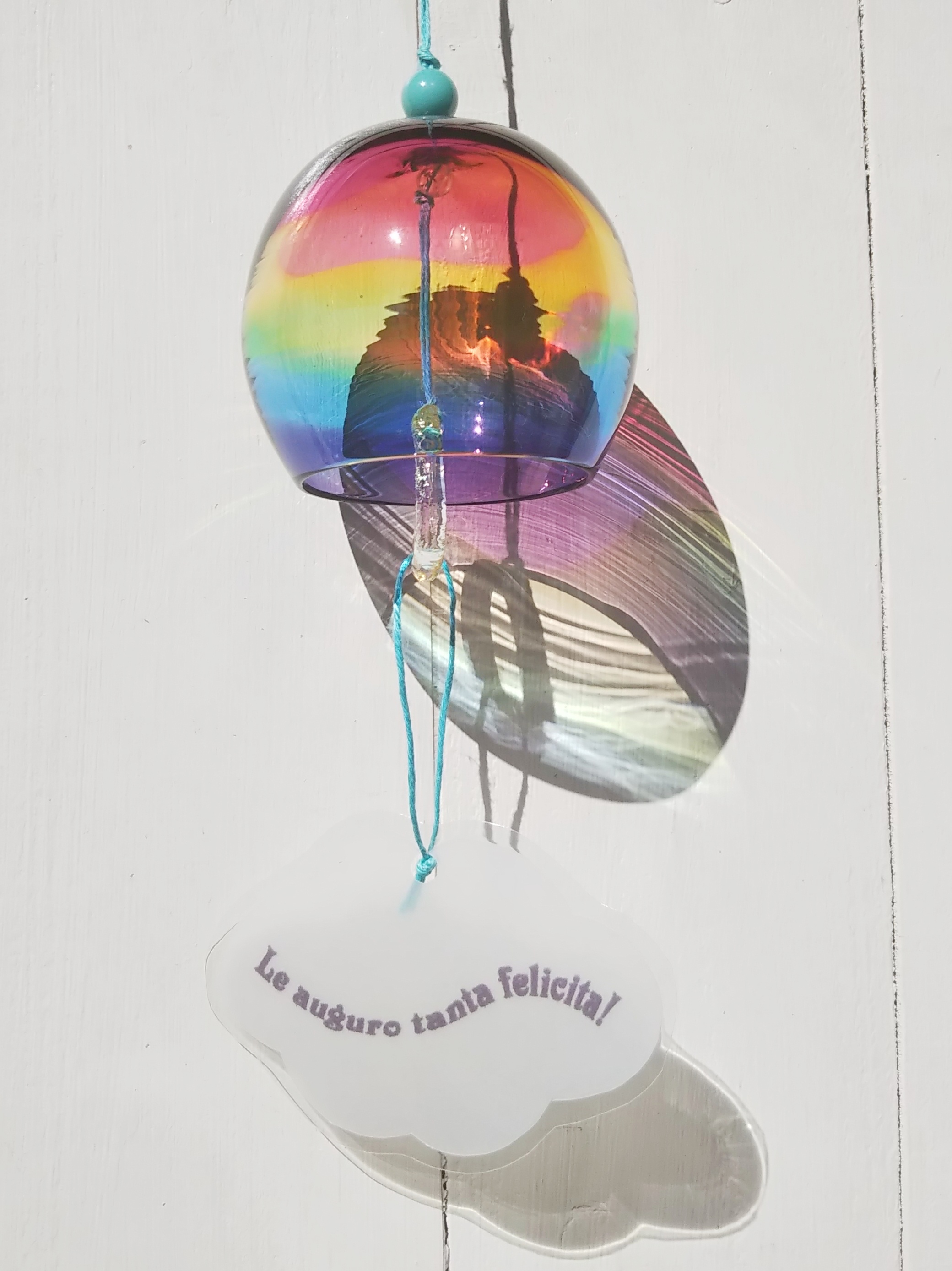 虹色ガラスの風鈴 丸 ご注文前にメッセージをお願いいたします Iichi ハンドメイド クラフト作品 手仕事品の通販