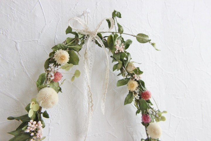 花の首飾りリース Iichi ハンドメイド クラフト作品 手仕事品の通販