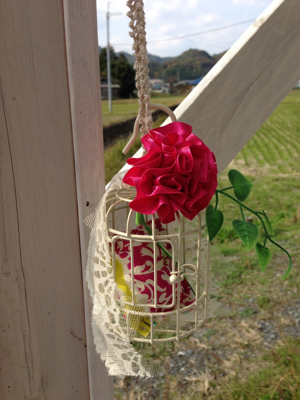 窓辺に癒しの鳥かご ピンクの花 Iichi ハンドメイド クラフト作品 手仕事品の通販