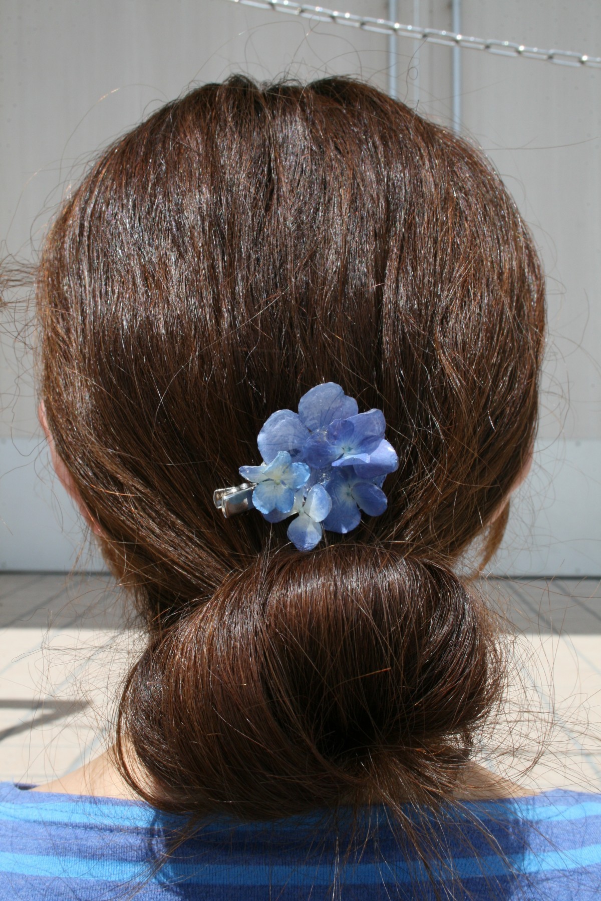 本物のアジサイの花で作った髪飾り 水色 小 Iichi ハンドメイド クラフト作品 手仕事品の通販