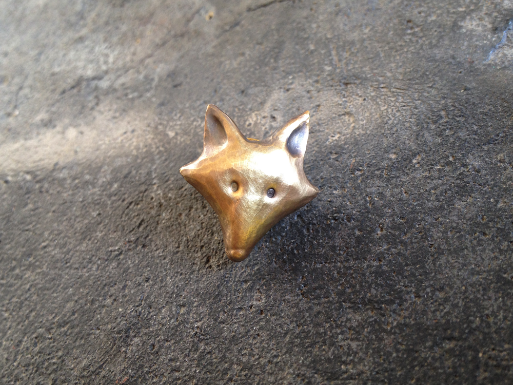狐の顔のピンブローチ Iichi ハンドメイド クラフト作品 手仕事品の通販