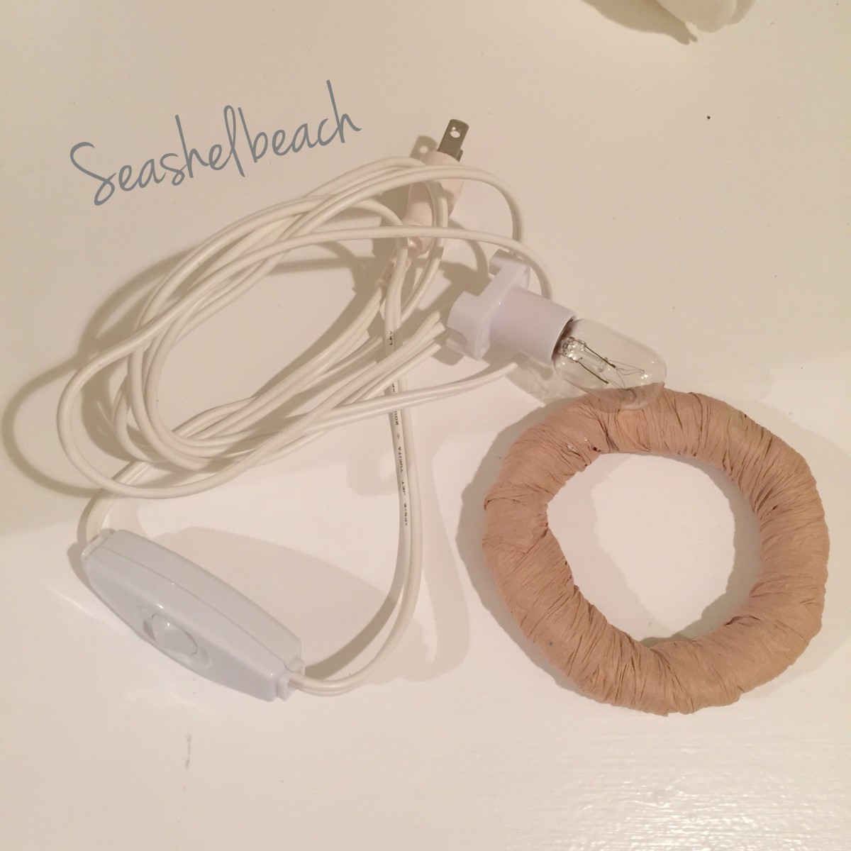 ヒレシャコガイのランプ Iichi ハンドメイド クラフト作品 手仕事品の通販