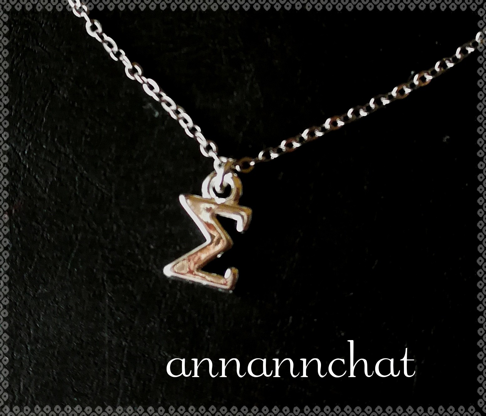 ギリシャ文字 シグマ S の ネックレス Iichi ハンドメイド クラフト作品 手仕事品の通販