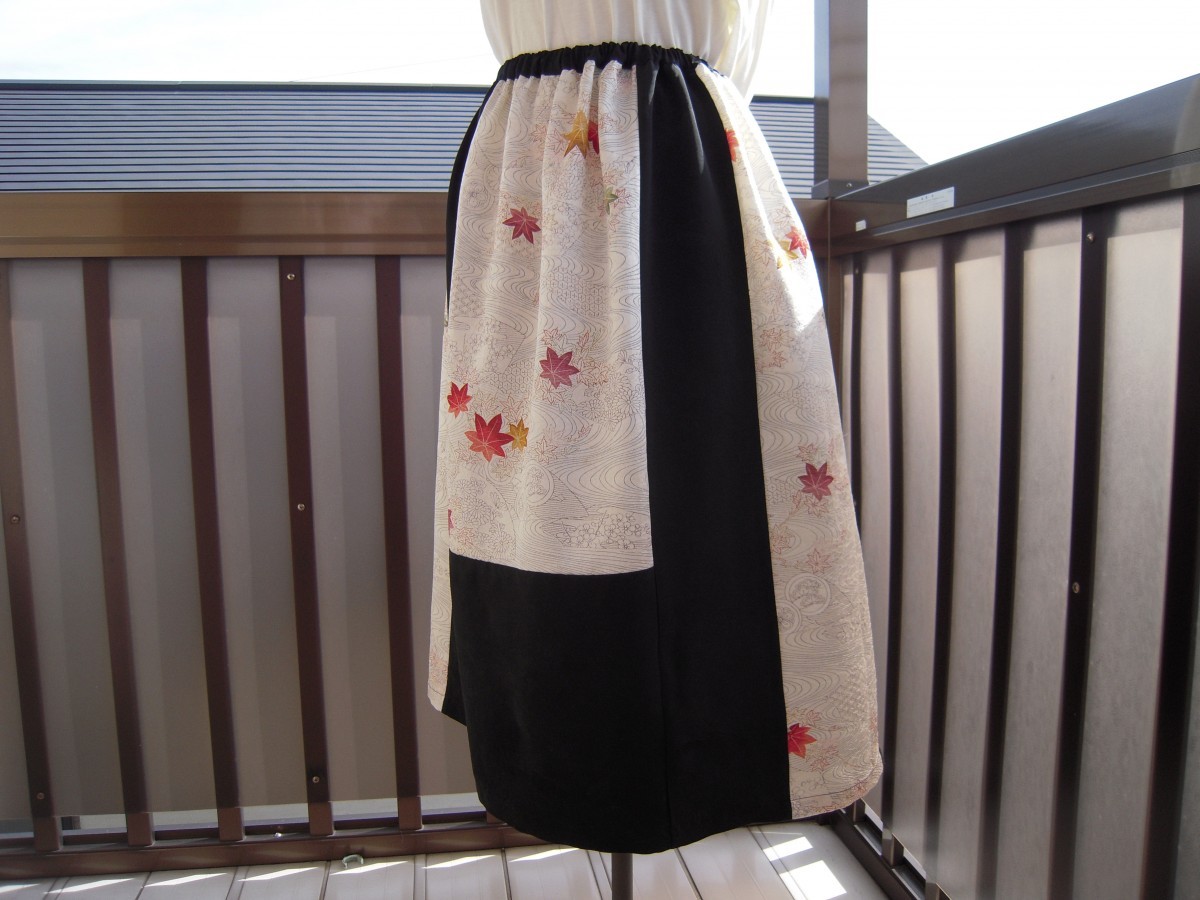 着物リメイク 紅葉柄のスカート Ｊ-1 | iichi ハンドメイド・クラフト 