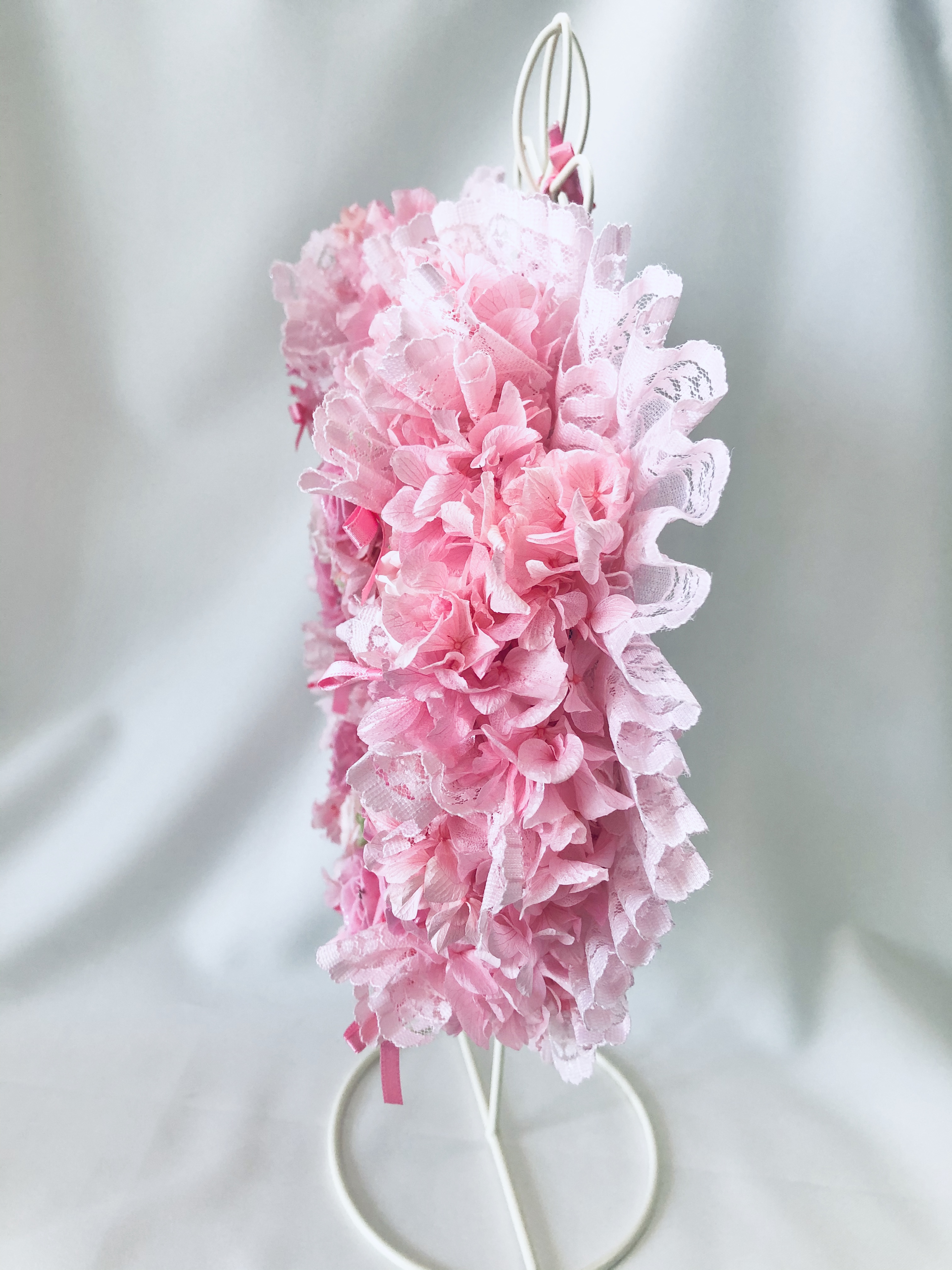 プリザーブドフラワー ハートリースアレンジ ピンク色の薔薇たちがハートのかたちに込めた愛のメッセージ Iichi ハンドメイド クラフト作品 手仕事品の通販