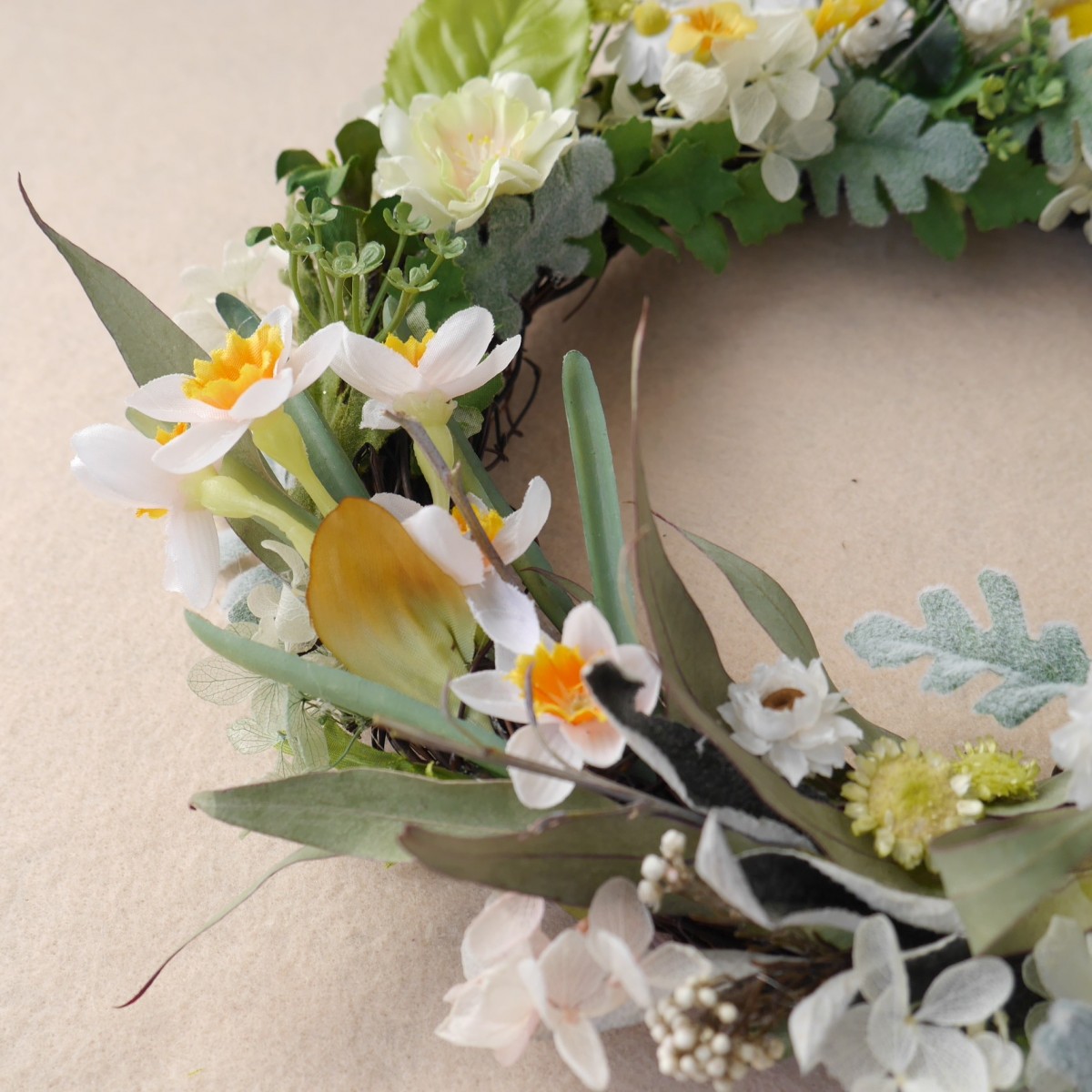 白い野花のリース Iichi ハンドメイド クラフト作品 手仕事品の通販