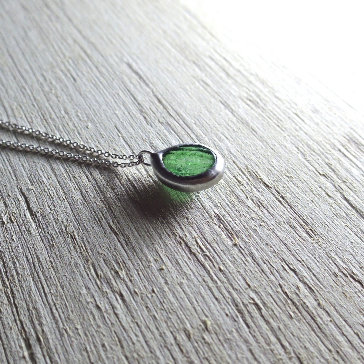 ガラスのネックレス Forest Green Leaf Iichi ハンドメイド クラフト作品 手仕事品の通販