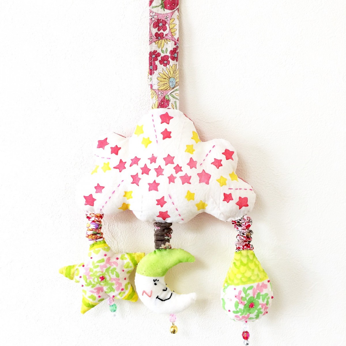 ベビーカートイ スター ピンク イエロー Iichi ハンドメイド クラフト作品 手仕事品の通販