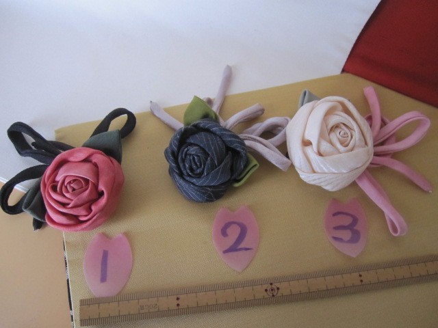 ちりめん細工 布花 ばら ヘアーアクセサリー 髪飾り コサージュ Iichi ハンドメイド クラフト作品 手仕事品の通販
