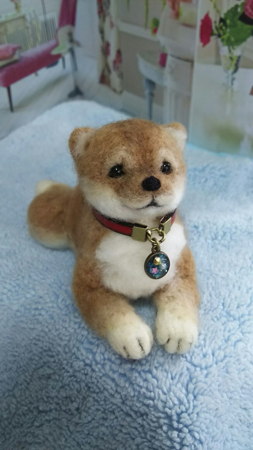 キャメル毛 豆柴子犬 伏せ Iichi ハンドメイド クラフト作品 手仕事品の通販