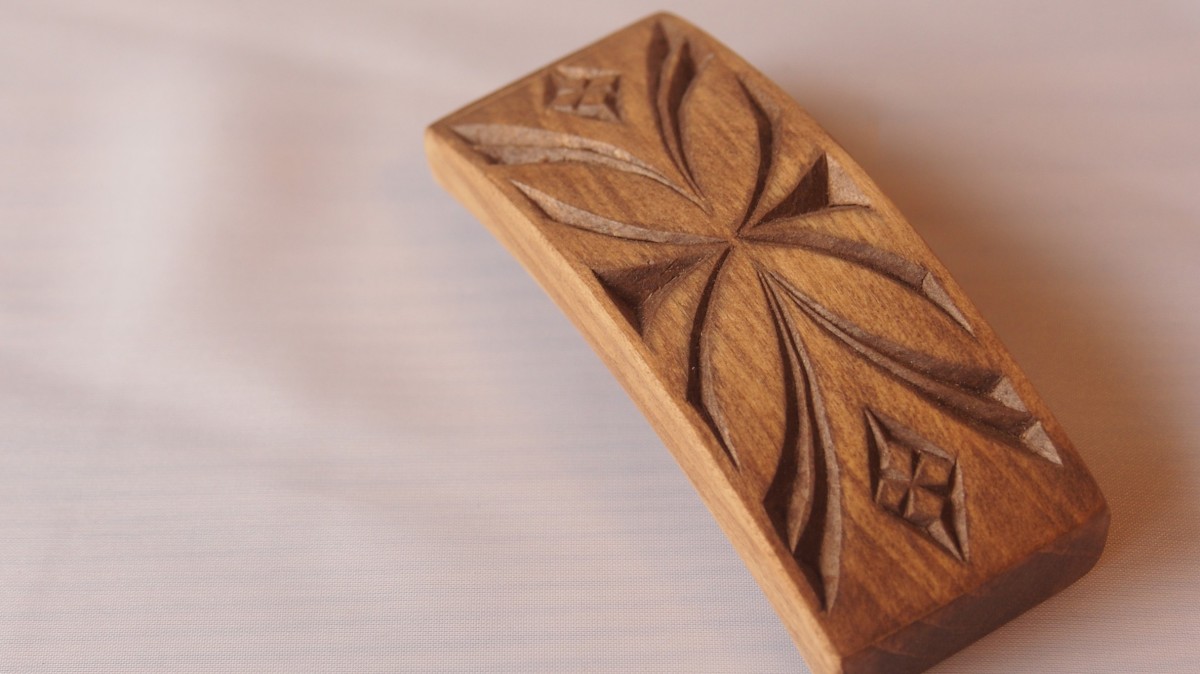1 チップカービングバレッタ 木工彫刻 Iichi ハンドメイド クラフト作品 手仕事品の通販