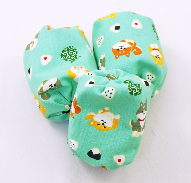 お手玉 犬とおにぎり柄のたわら型 ６つセット Iichi ハンドメイド クラフト作品 手仕事品の通販