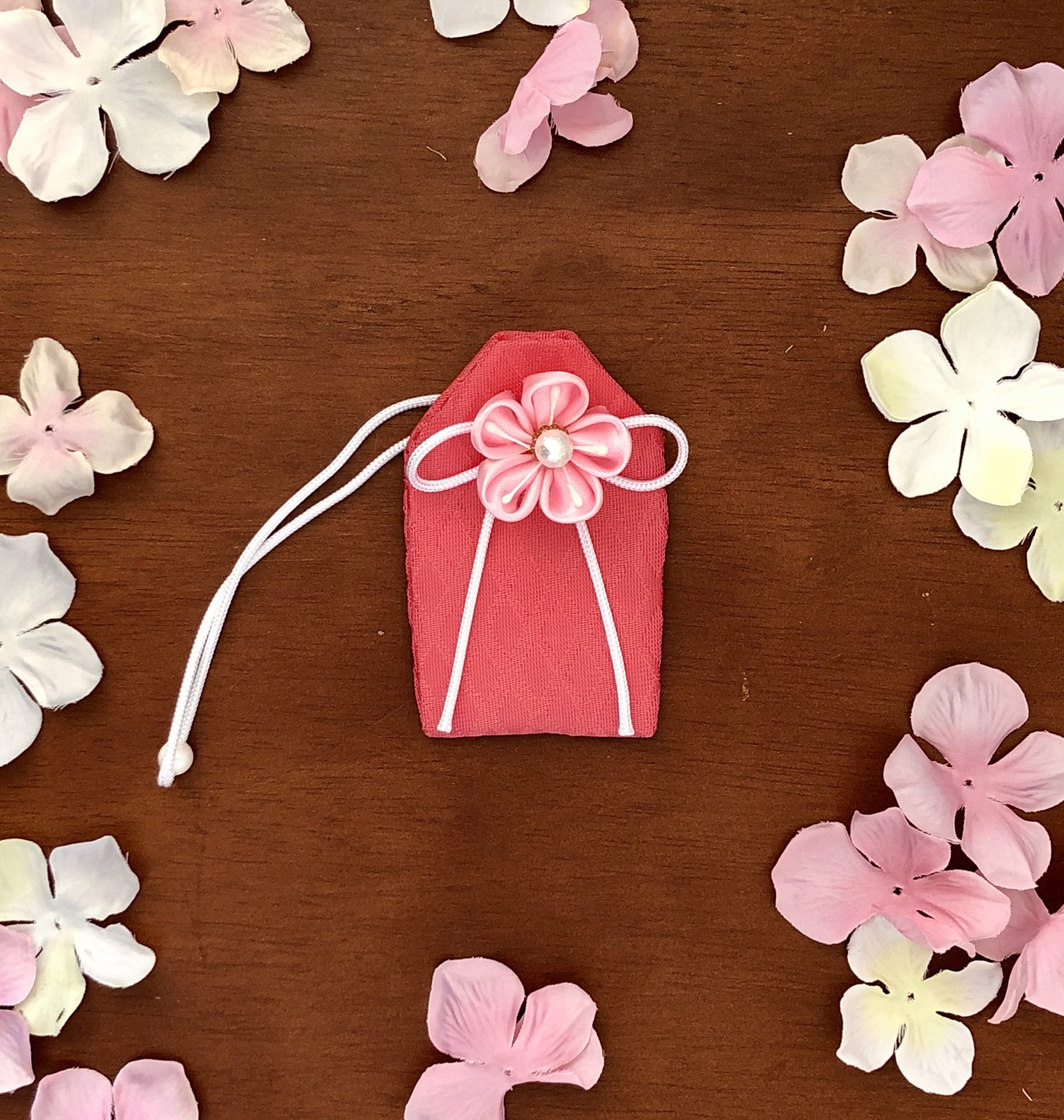 サイズオーダー 元巫女が作る花のお守り袋 桜花菱 Iichi ハンドメイド クラフト作品 手仕事品の通販