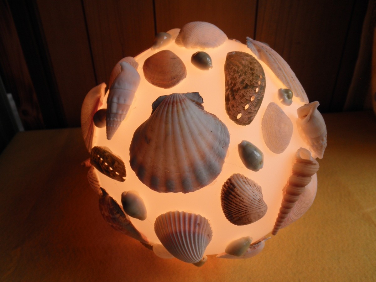 潮騒の香りを運ぶ貝いっぱいのフロアーランプ Iichi ハンドメイド クラフト作品 手仕事品の通販