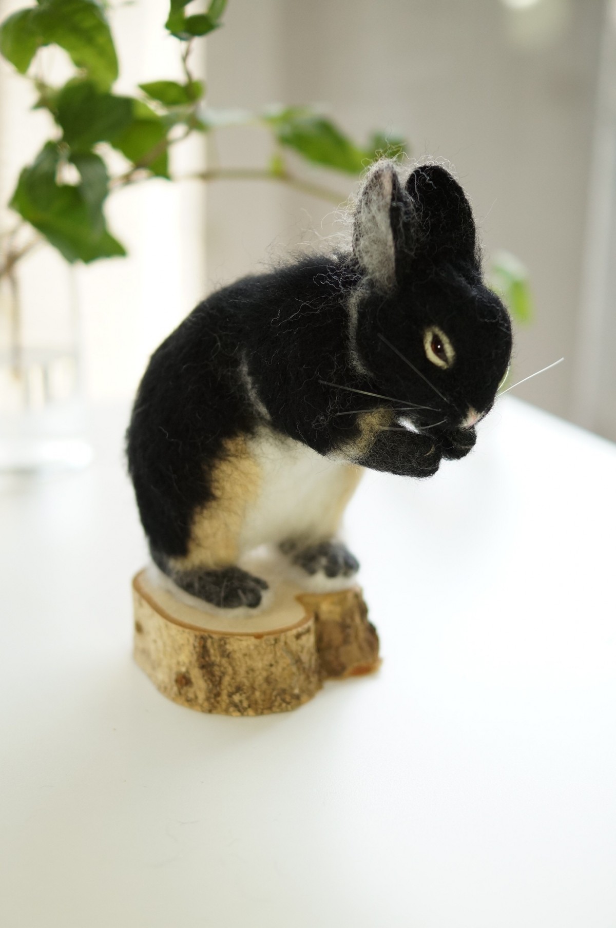 おいのりウサギ 黒 Iichi ハンドメイド クラフト作品 手仕事品の通販 おいのりウサギ 黒 Iichi ハンドメイド クラフト作品 手仕事品の通販