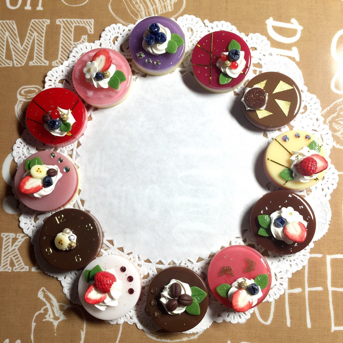 選べる12種類 彩りレジンケーキのマグネット Iichi ハンドメイド クラフト作品 手仕事品の通販