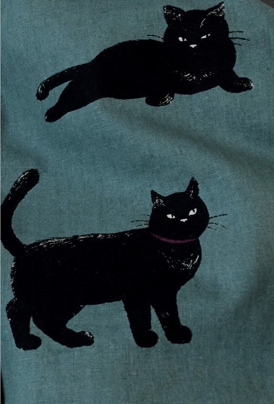 こなまいきな黒猫のワンピース リーフグリーン 五分袖 Iichi ハンドメイド クラフト作品 手仕事品の通販
