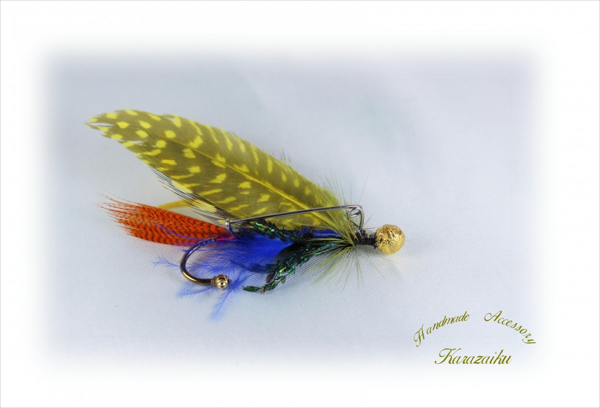 黄色の水玉の羽のハットピン ブローチ Iichi ハンドメイド クラフト作品 手仕事品の通販