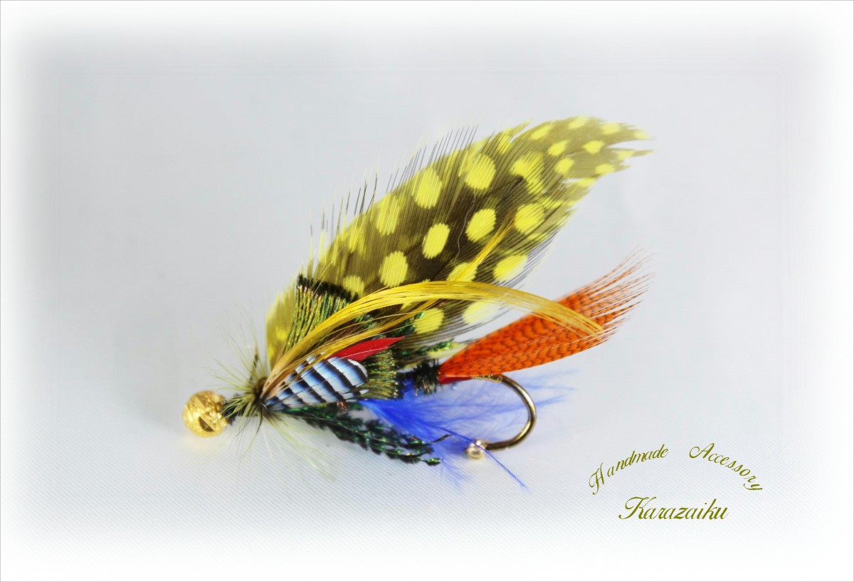 黄色の水玉の羽のハットピン ブローチ Iichi ハンドメイド クラフト作品 手仕事品の通販